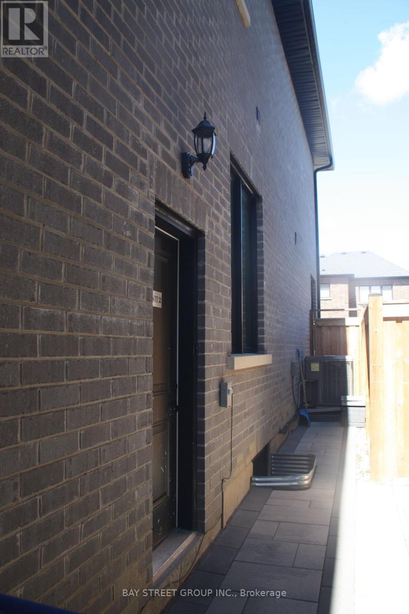 Unit 2 - 22 Deer Pass Road, East Gwillimbury, Ontario  L9N 0L6 - Photo 2 - N13872006