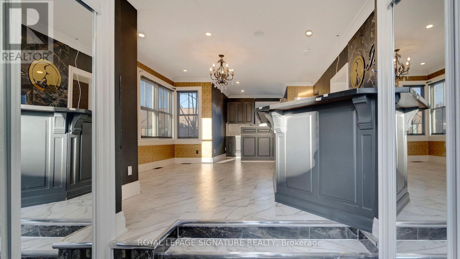 140 Trafalgar Road, Oakville, Ontario  L6J 3G5 - Photo 14 - W13871730