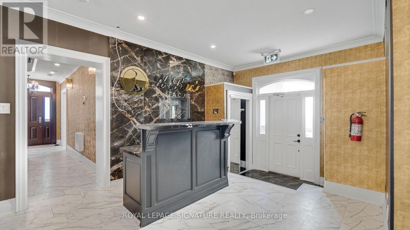 140 Trafalgar Road, Oakville, Ontario  L6J 3G5 - Photo 15 - W13871730