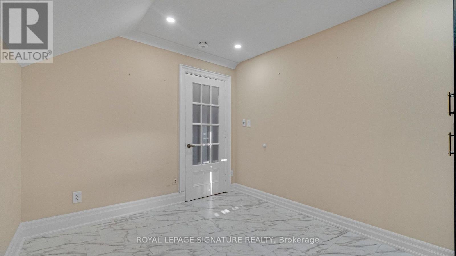 140 Trafalgar Road, Oakville, Ontario  L6J 3G5 - Photo 28 - W13871730