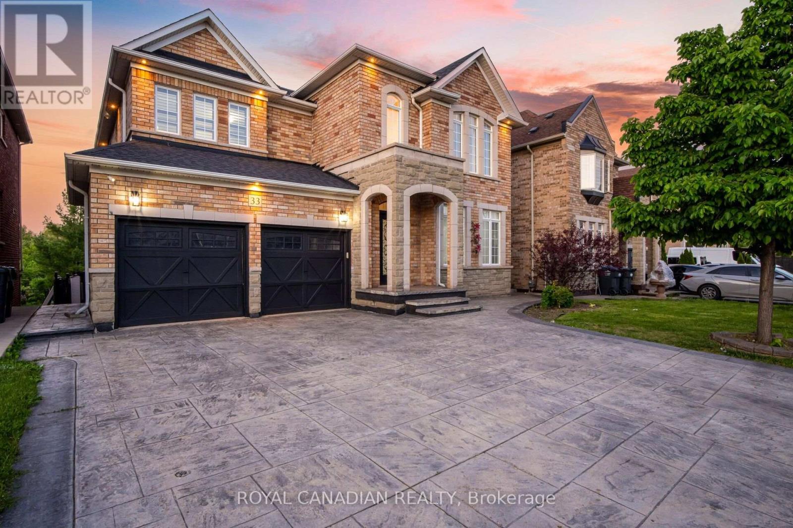 33 Rubysilver Drive, Brampton, Ontario  L6P 1R1 - Photo 3 - W13871734
