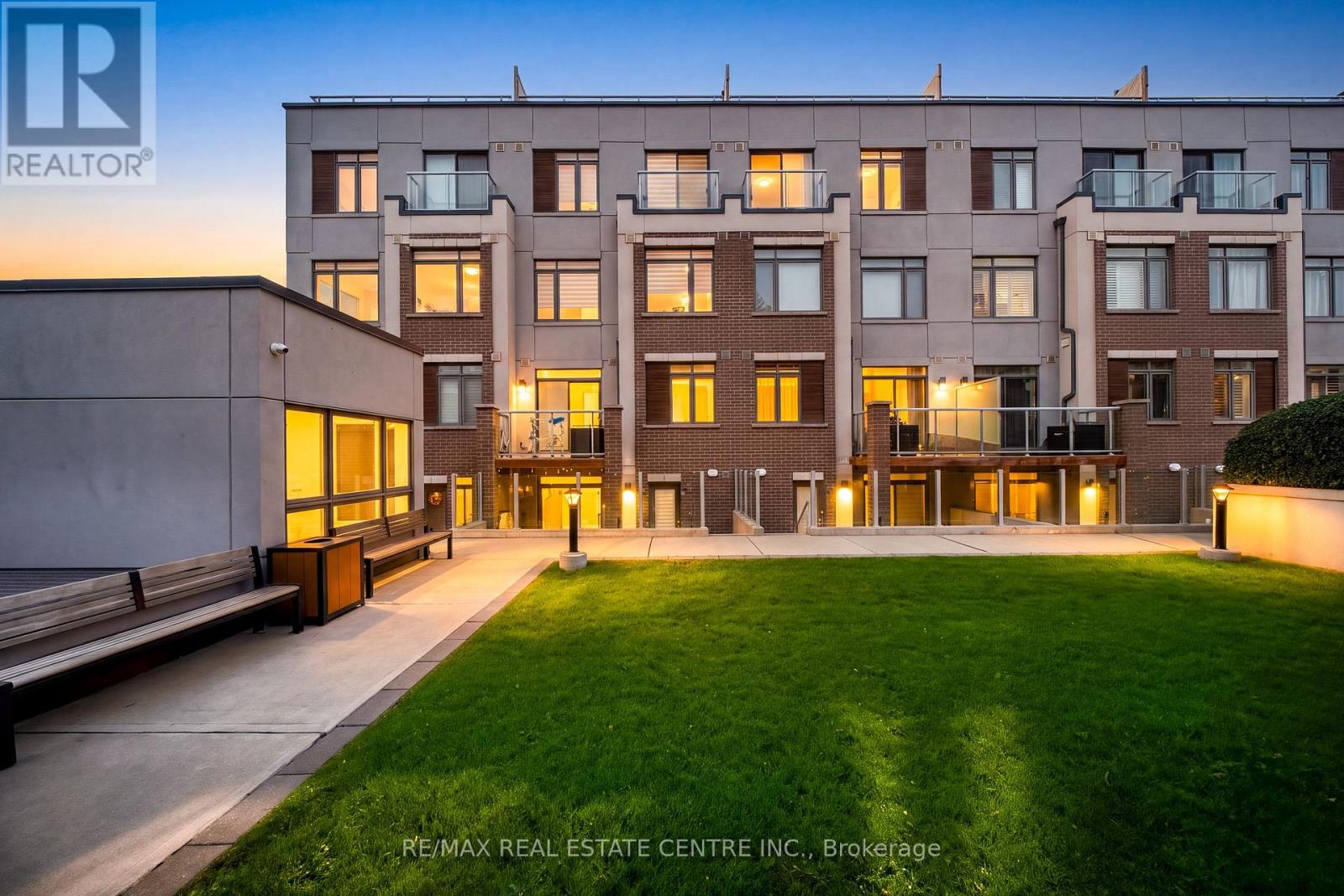 117 - 3078 Sixth Line, Oakville, Ontario  L6M 1P8 - Photo 3 - W13871860