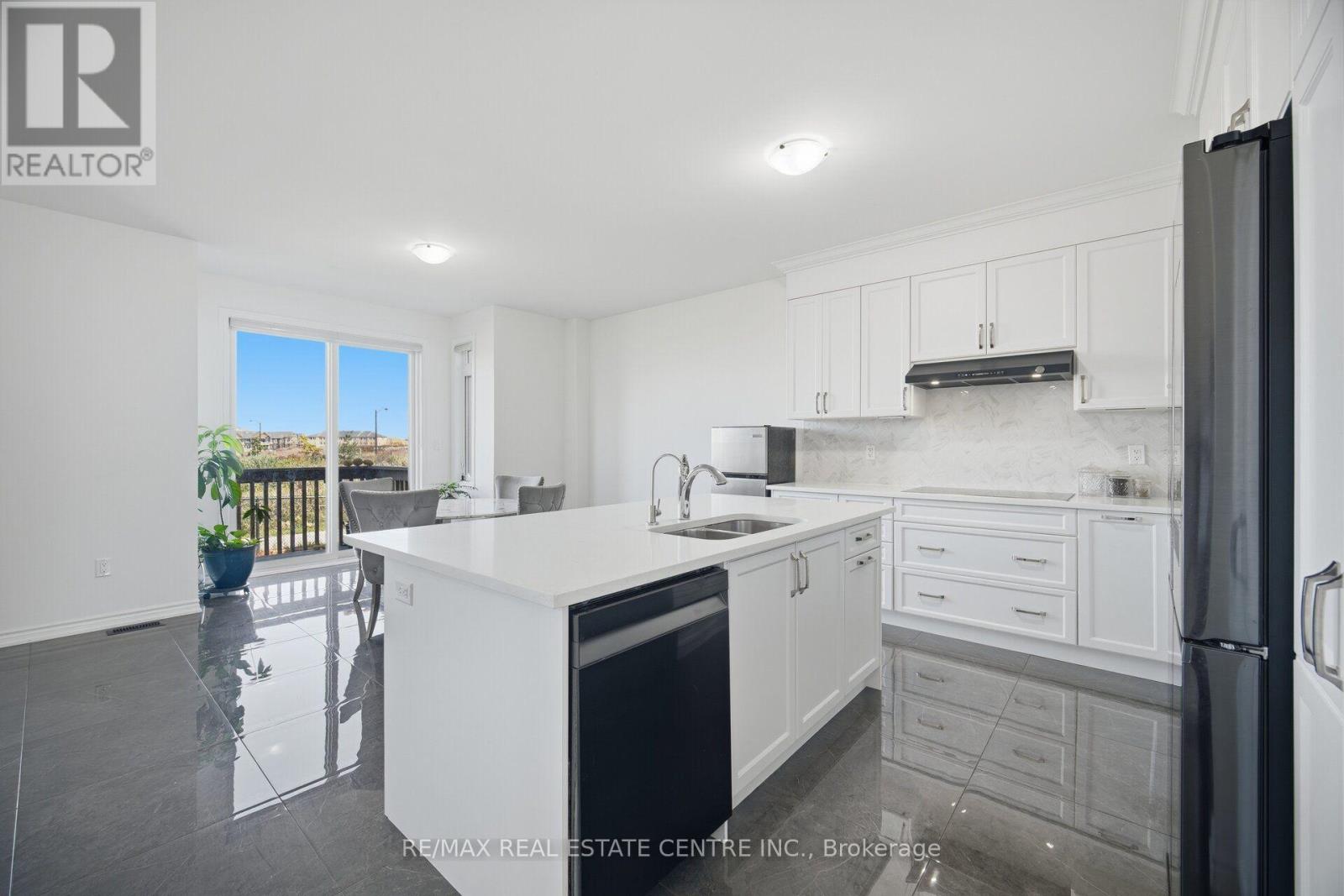 30 Tiger Crescent, Brampton, Ontario  L6R 4C1 - Photo 16 - W13871904