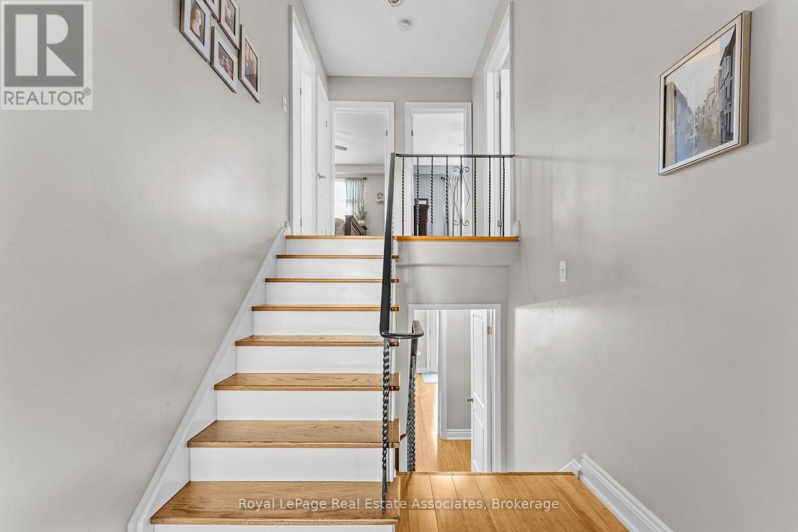 20 Honeywood Road, Toronto, Ontario  M3N 1B2 - Photo 9 - W13871912