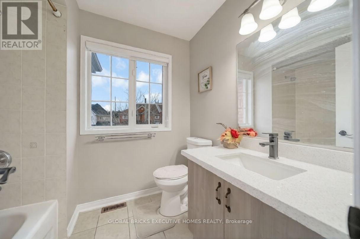 101 Albright Road, Brampton, Ontario  L6X 5E3 - Photo 9 - W13872010