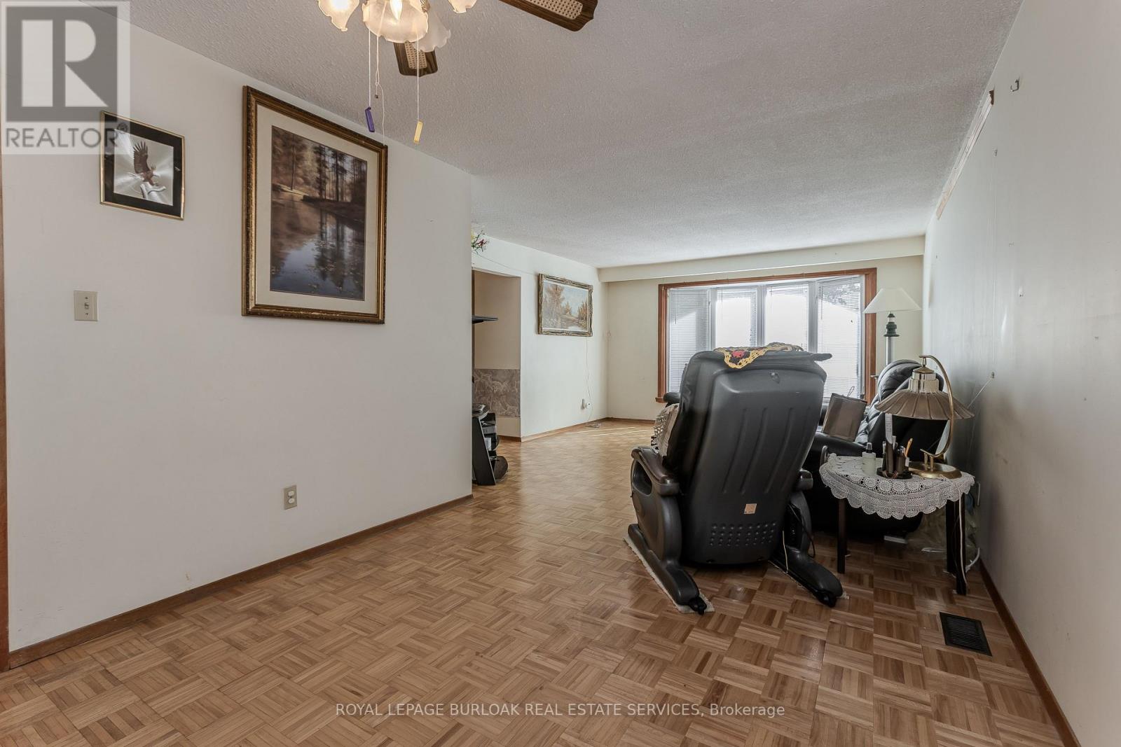 353 Enfield Road, Burlington, Ontario  L7T 4E7 - Photo 12 - W13872012