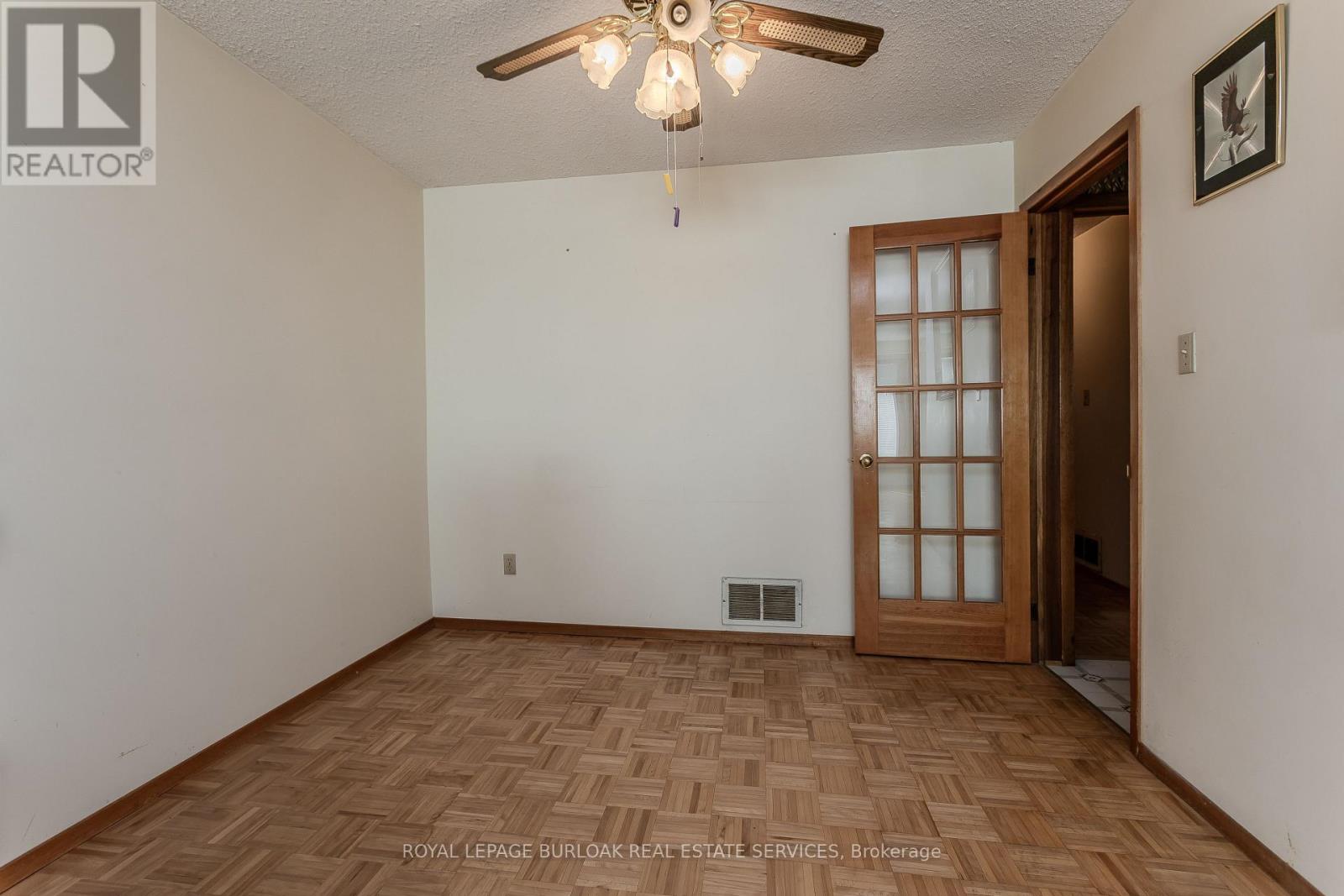 353 Enfield Road, Burlington, Ontario  L7T 4E7 - Photo 13 - W13872012