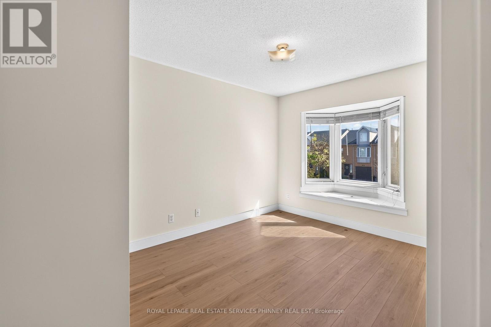 27 - 819 Village Green Boulevard, Mississauga, Ontario  L5E 3H7 - Photo 24 - W13872050