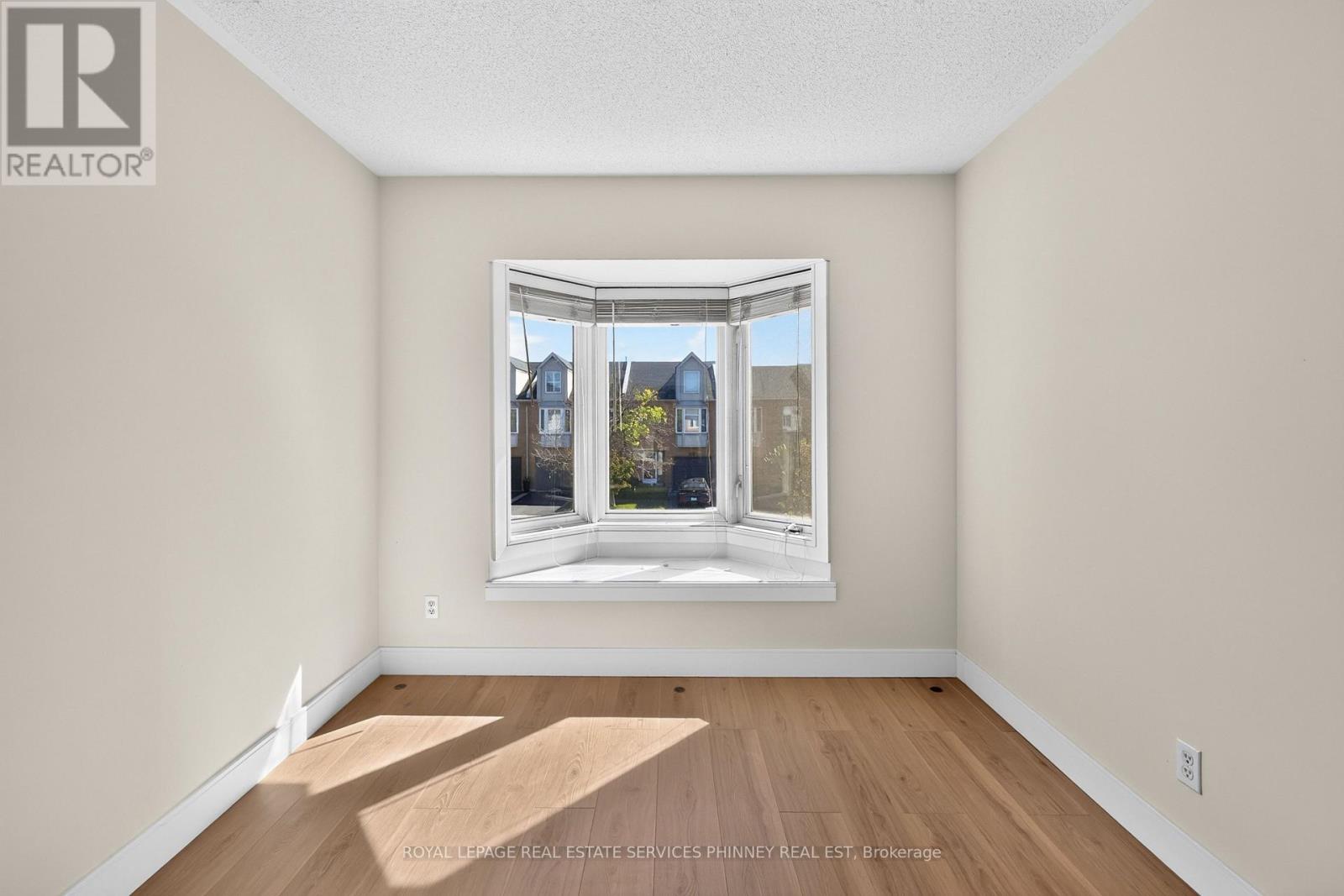 27 - 819 Village Green Boulevard, Mississauga, Ontario  L5E 3H7 - Photo 25 - W13872050