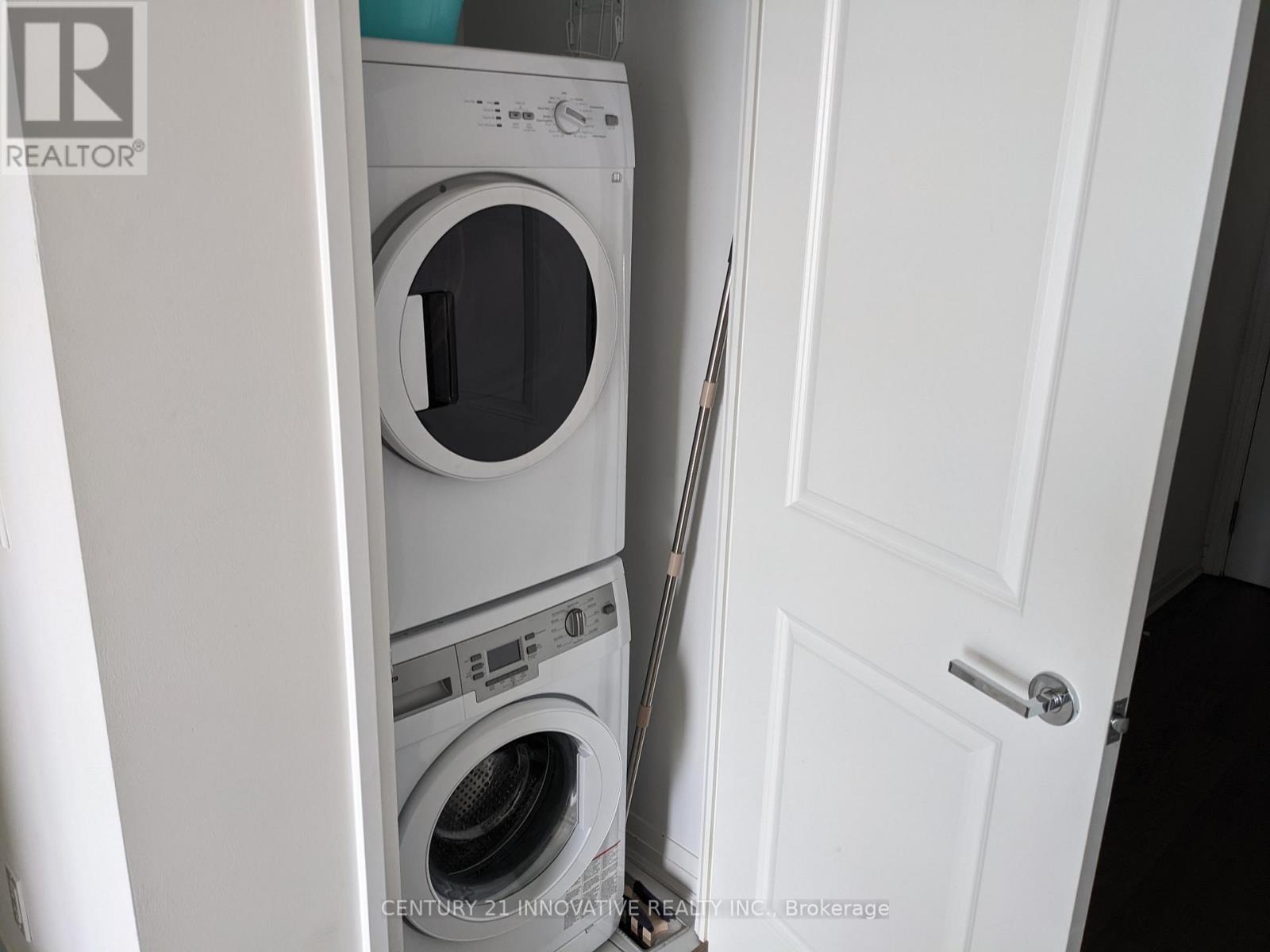 2010 - 59 Annie Craig Drive, Toronto (Mimico), Ontario  M8V 0C4 - Photo 10 - W13872056