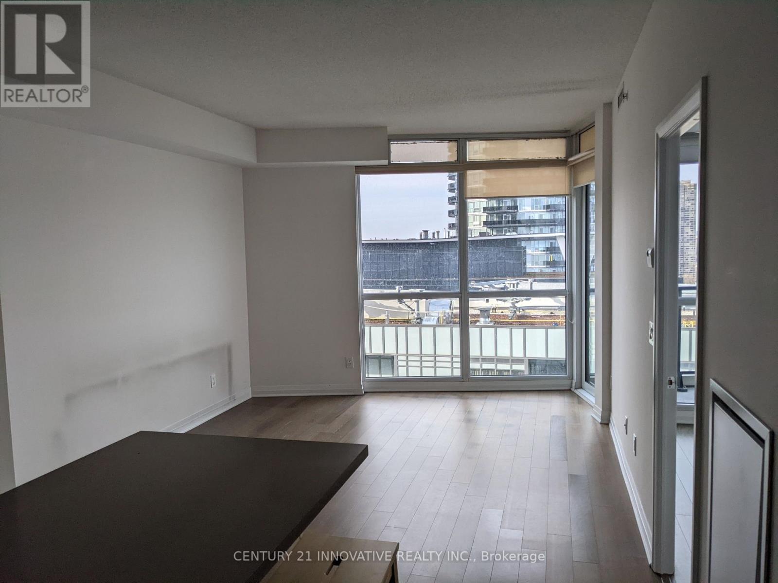 2010 - 59 Annie Craig Drive, Toronto (Mimico), Ontario  M8V 0C4 - Photo 5 - W13872056