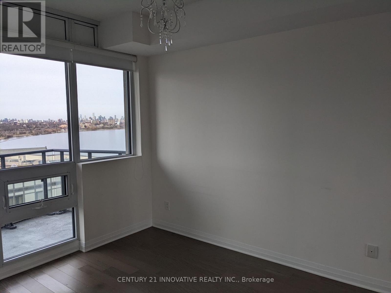 2010 - 59 Annie Craig Drive, Toronto (Mimico), Ontario  M8V 0C4 - Photo 7 - W13872056