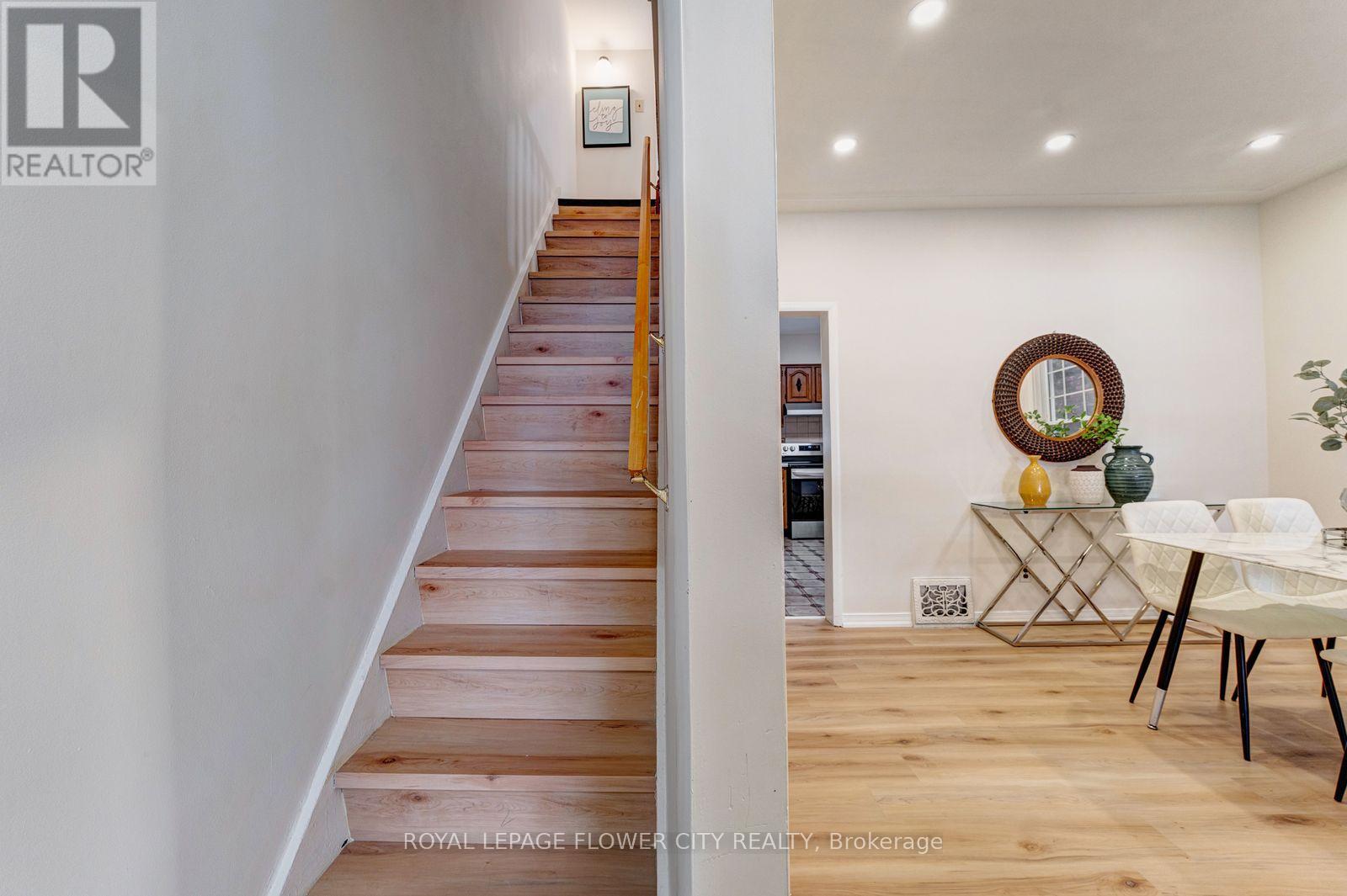11 Mcneil Street, Hamilton, Ontario  L8R 2C3 - Photo 6 - X13871850