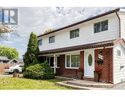 151 MOXLEY COURT, Hamilton, Ontario