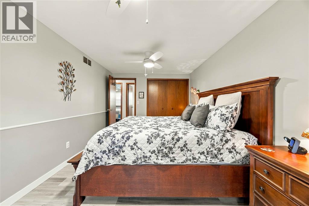 314 Oaklea Court, Sarnia, Ontario N7S 5Z1 - Photo 38 - 26024675