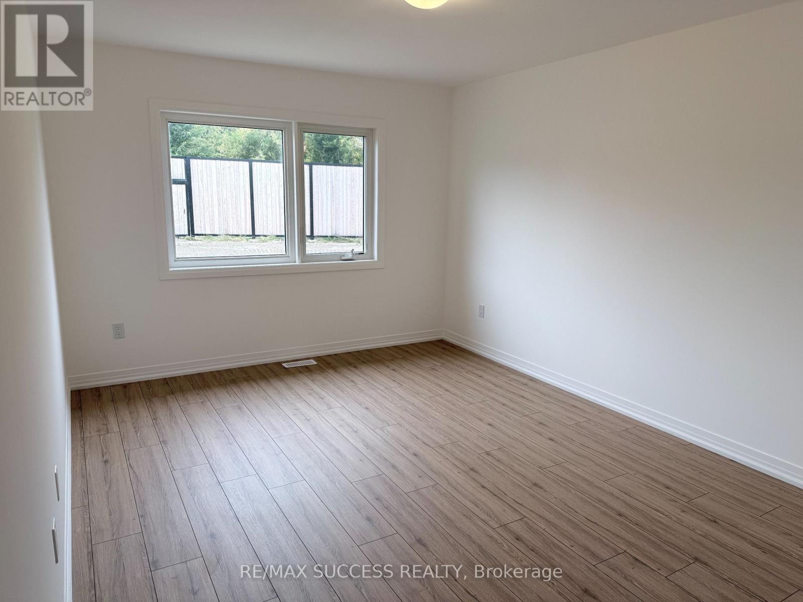 89 Flan Boulevard, Barrie, Ontario  L9J 0E1 - Photo 11 - S13854202