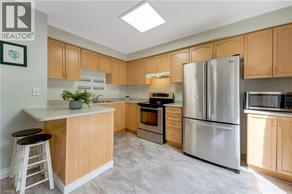 28 Nancroft Crescent, Cambridge, Ontario  N1T 2H2 - Photo 4 - 40869007