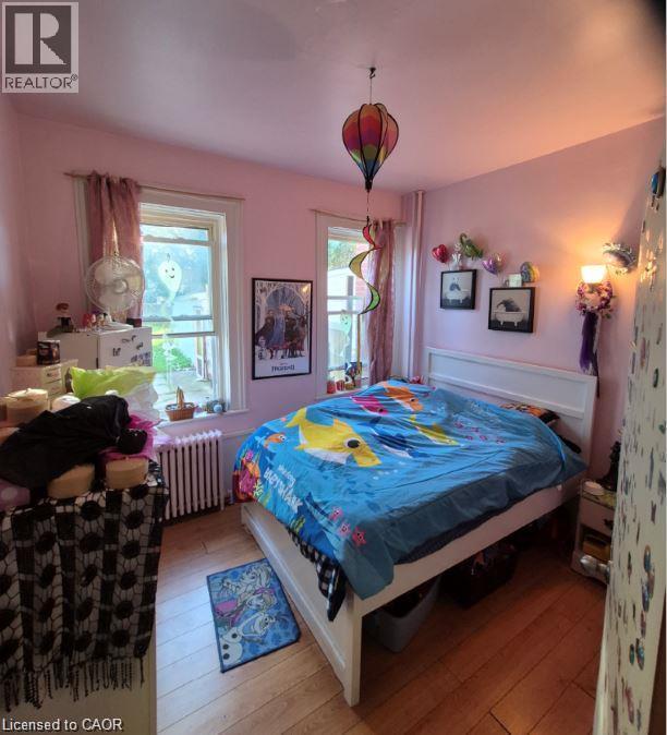 20 Carleton Street N, Thorold, Ontario  L2V 2A4 - Photo 8 - 40869507