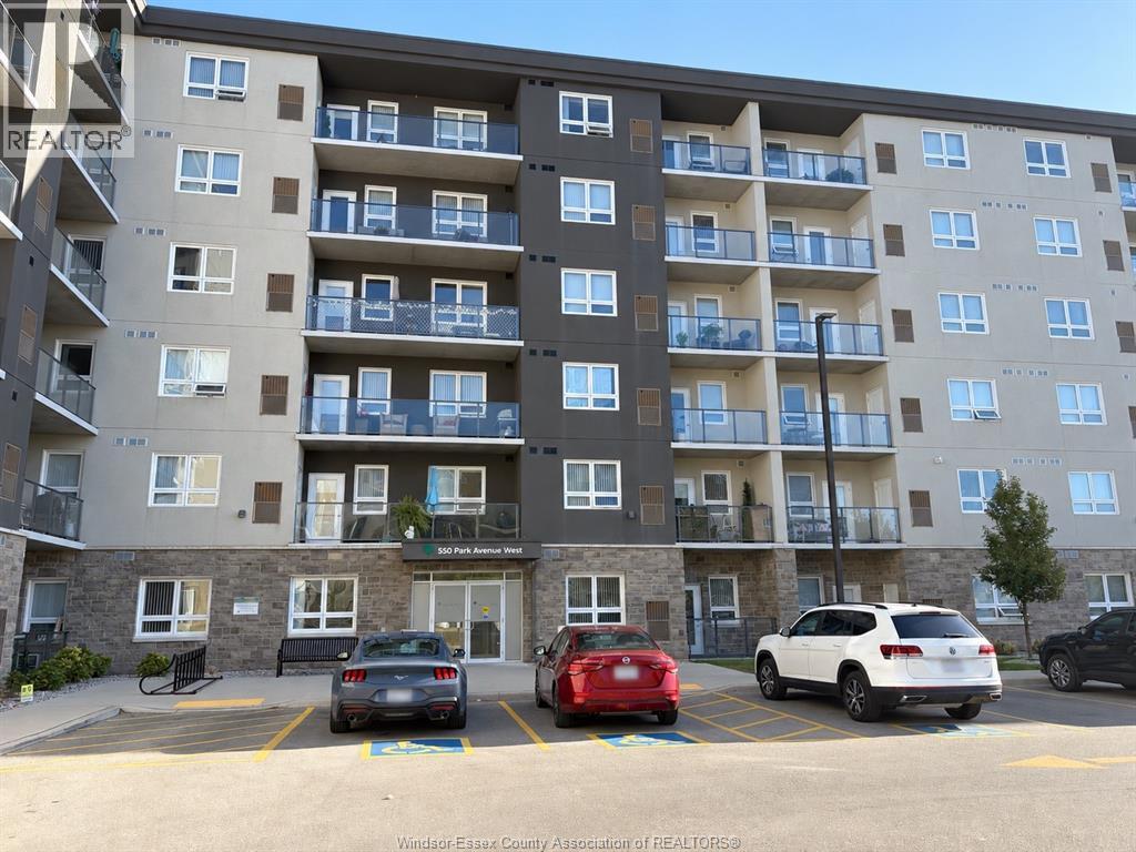 550 Park AVENUE West Unit# 418
