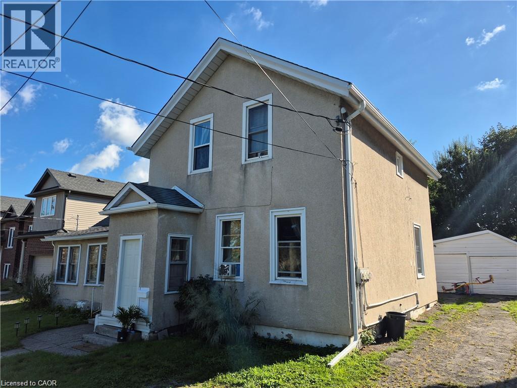 20 Carleton Street N, Thorold, Ontario  L2V 2A4 - Photo 29 - 40869507