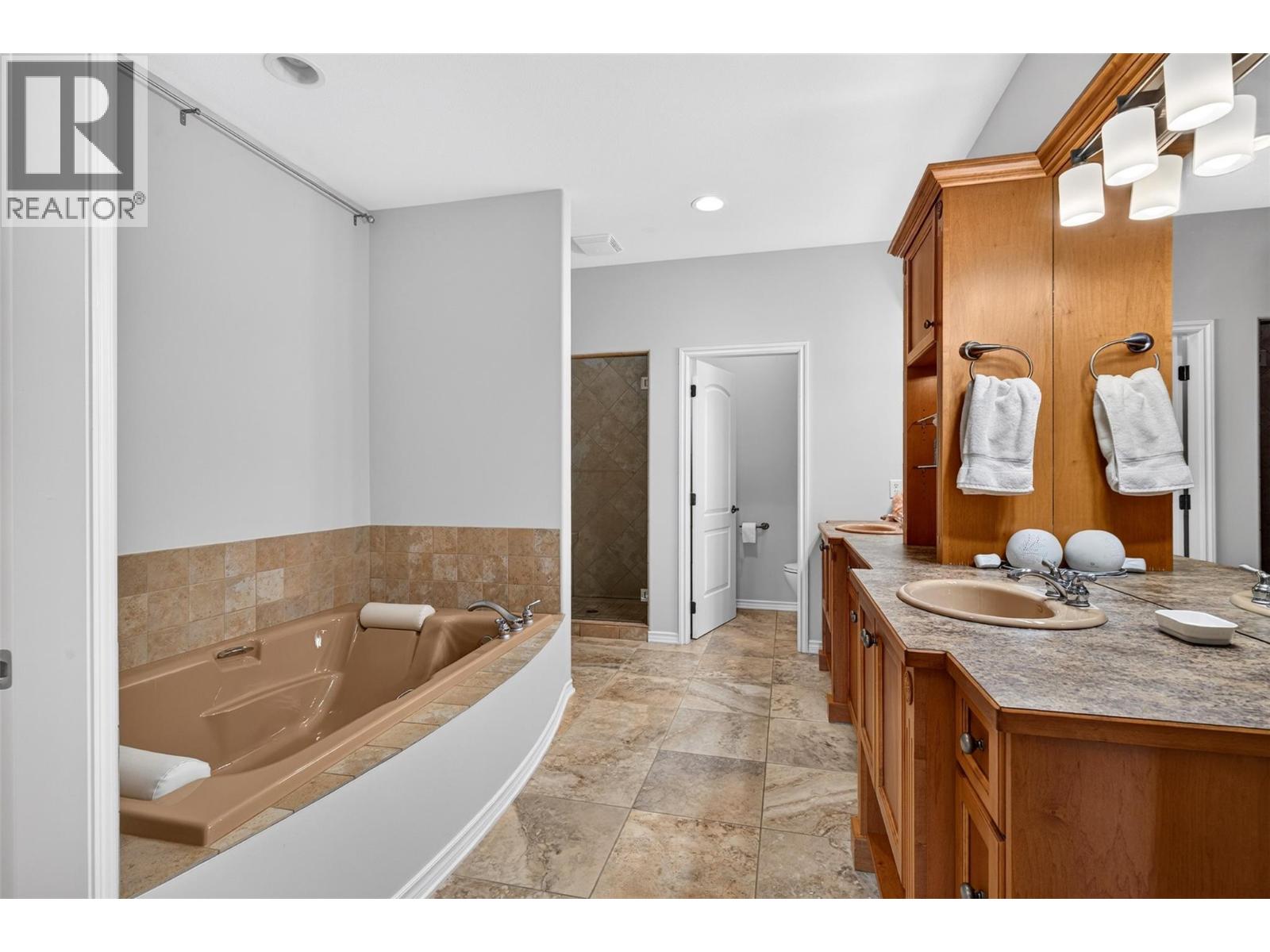 3800 Gallaghers Pinnacle Way Unit# 21