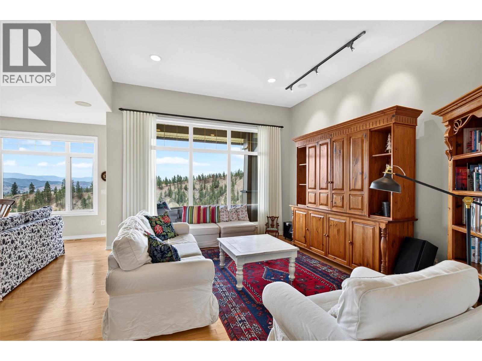3800 Gallaghers Pinnacle Way Unit# 21