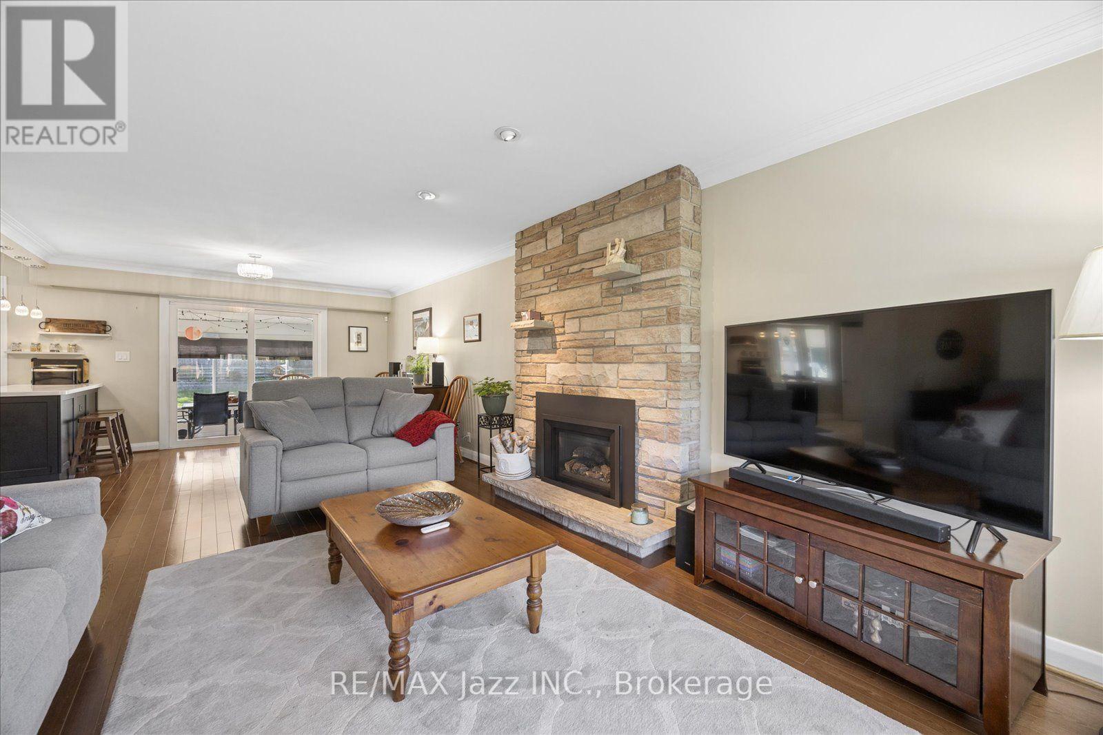 700 Grierson Street, Oshawa, Ontario  L1G 5J5 - Photo 9 - E13872152