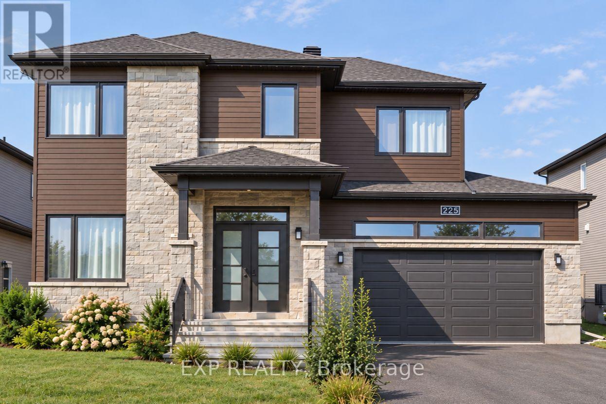 225 SUNSET CRESCENT, Russell, Ontario