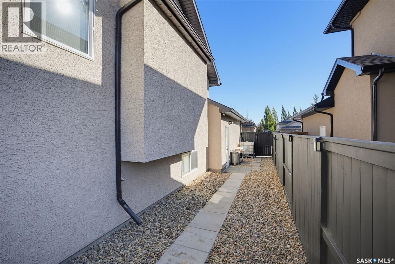 311 Blackstock Cove, Saskatoon, Saskatchewan  S7T 0H3 - Photo 40 - SK050571
