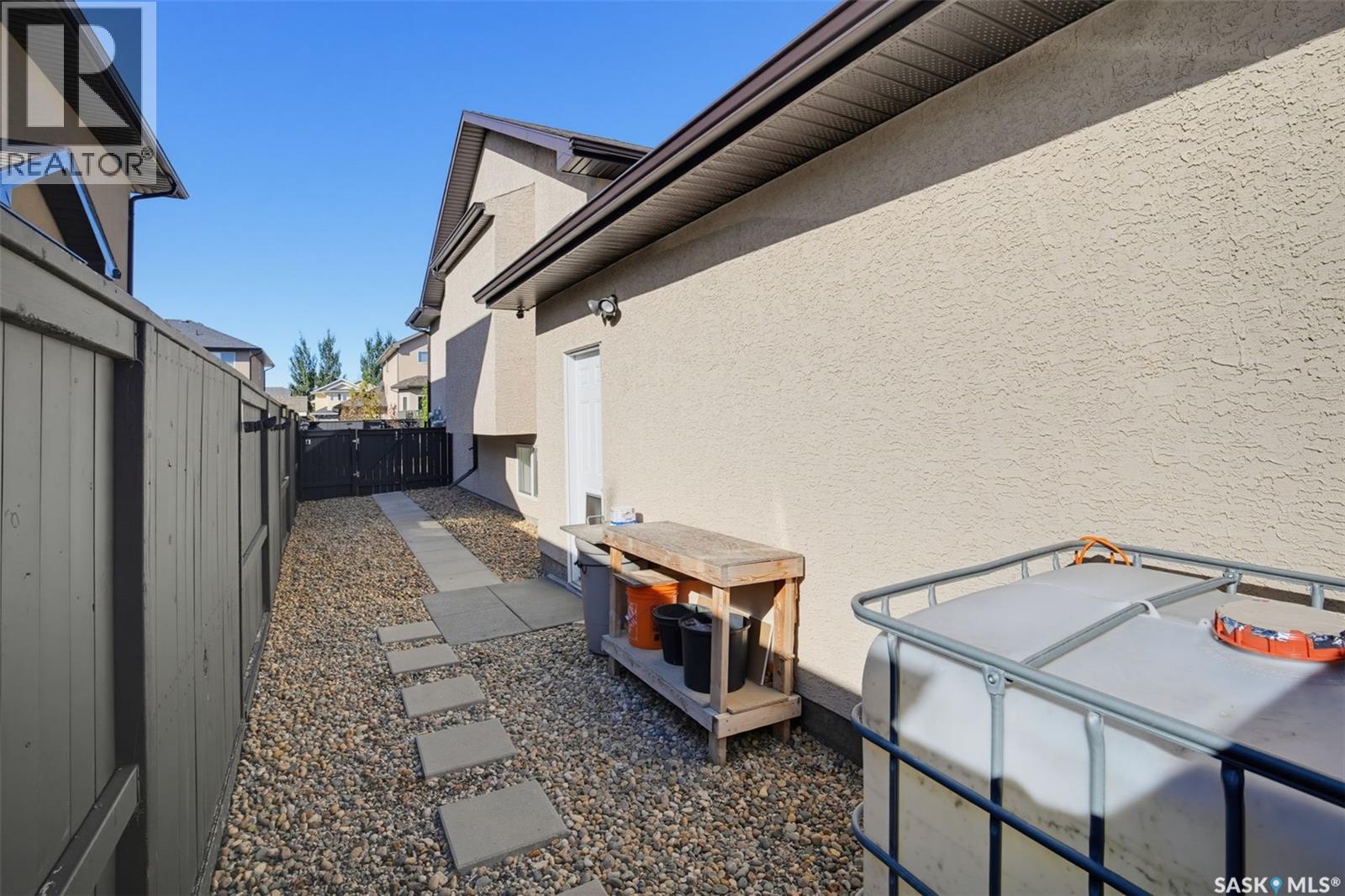 311 Blackstock Cove, Saskatoon, Saskatchewan  S7T 0H3 - Photo 41 - SK050571