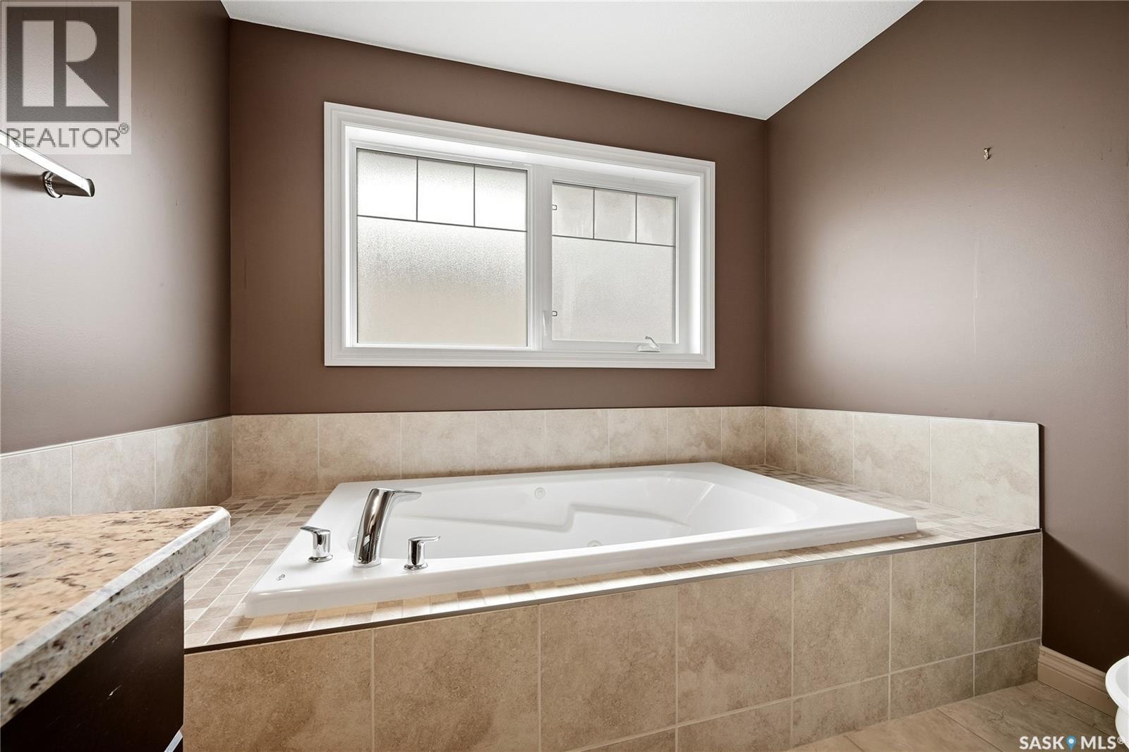 4322 Sandpiper Crescent E, Regina, Saskatchewan  S4V 1N3 - Photo 30 - SK050455