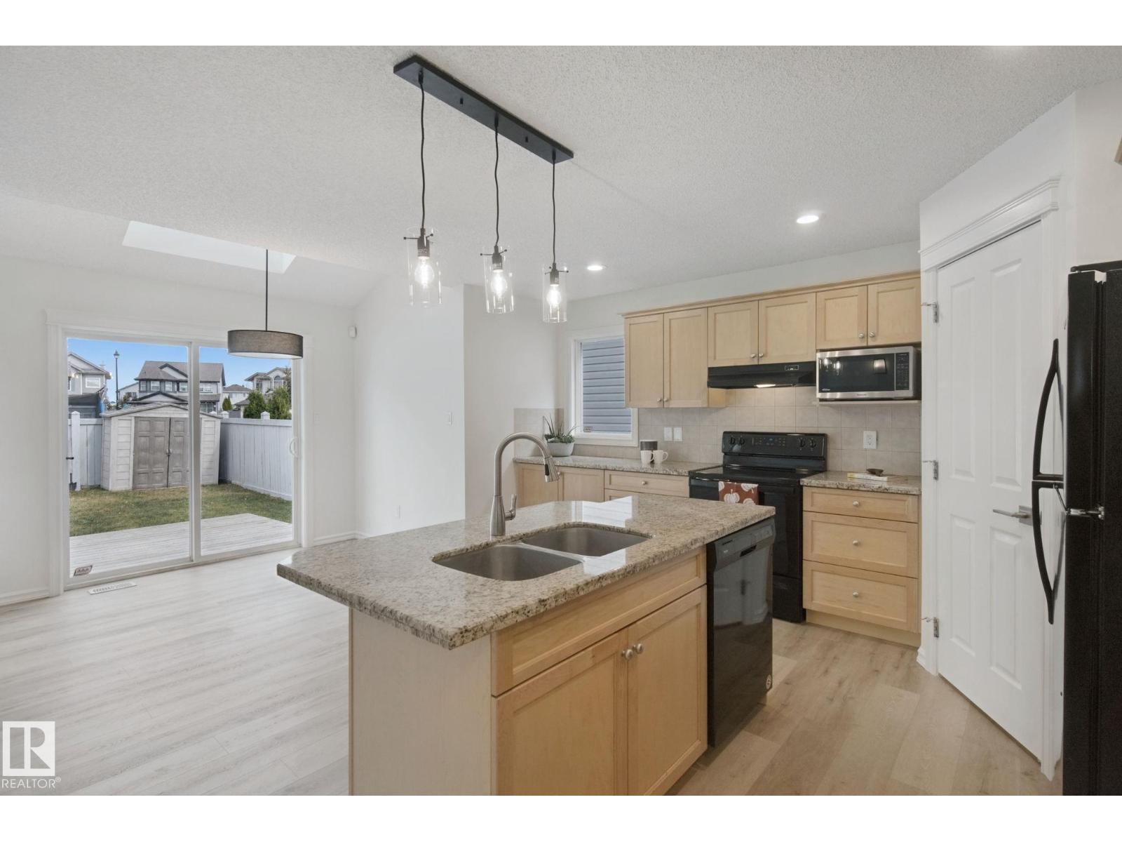 20420 56 AV NW
