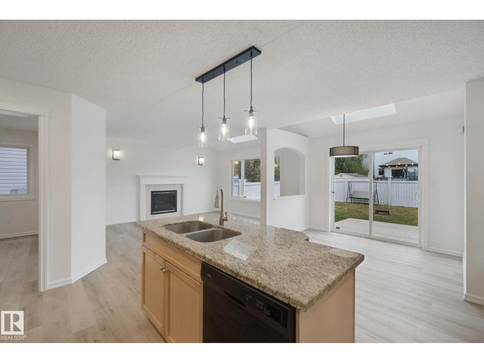 20420 56 AV NW