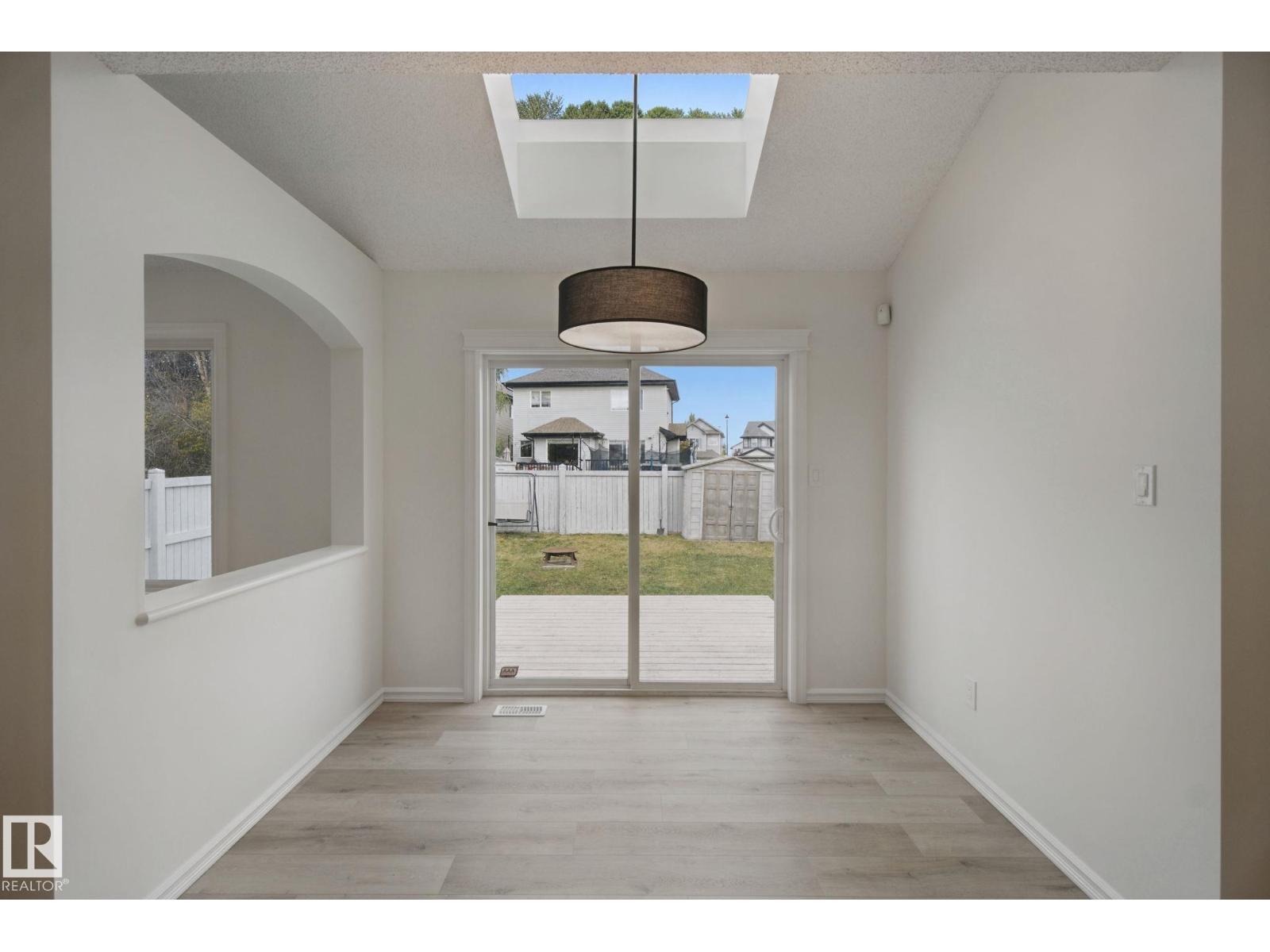 20420 56 AV NW