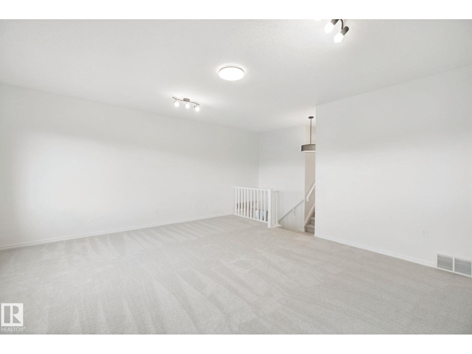20420 56 AV NW