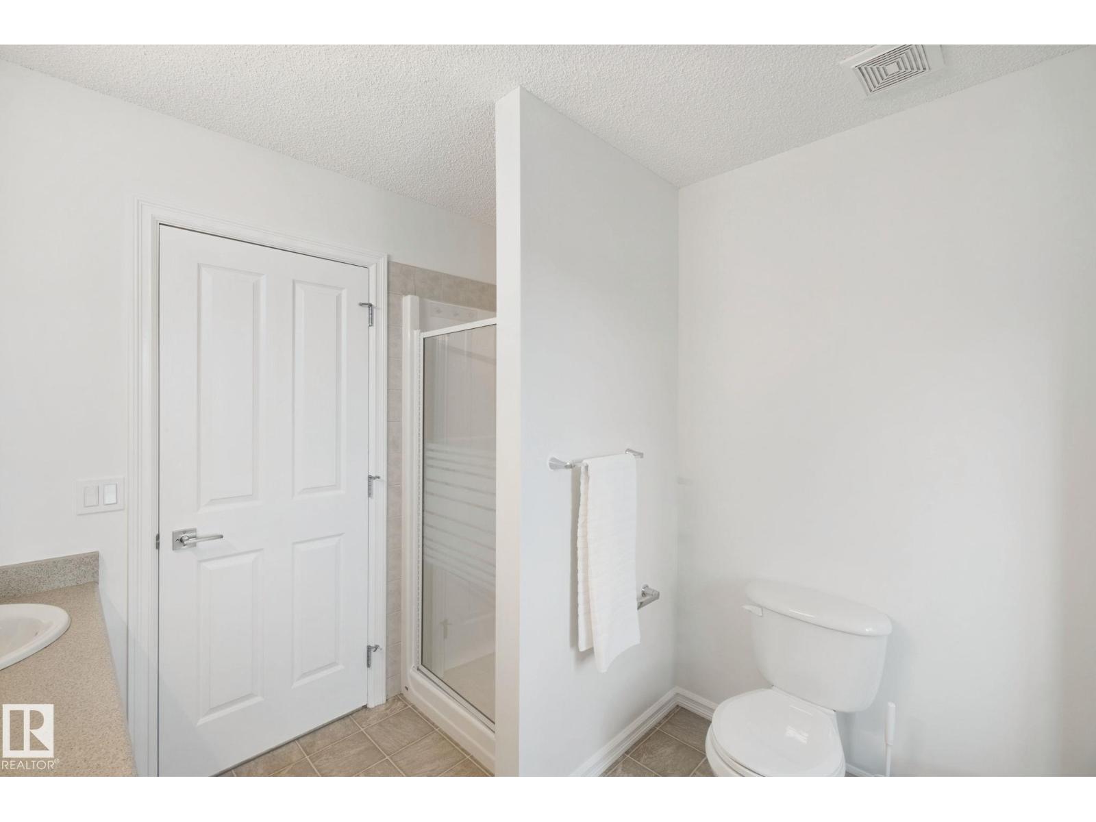 20420 56 AV NW