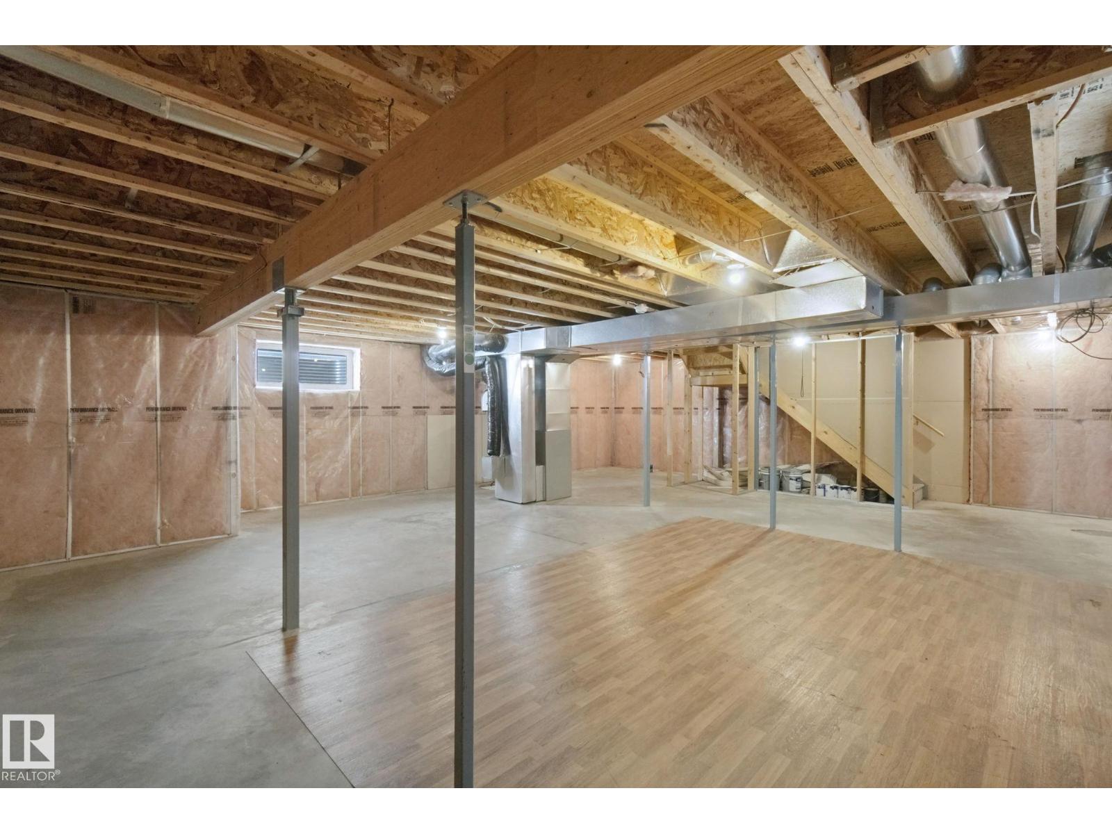 20420 56 AV NW