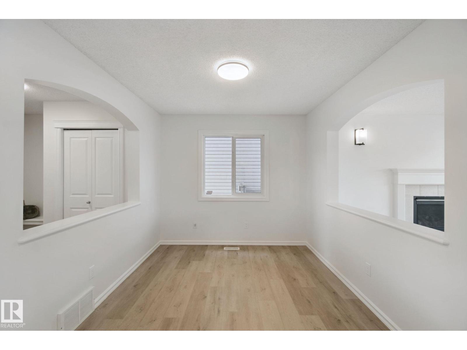 20420 56 AV NW