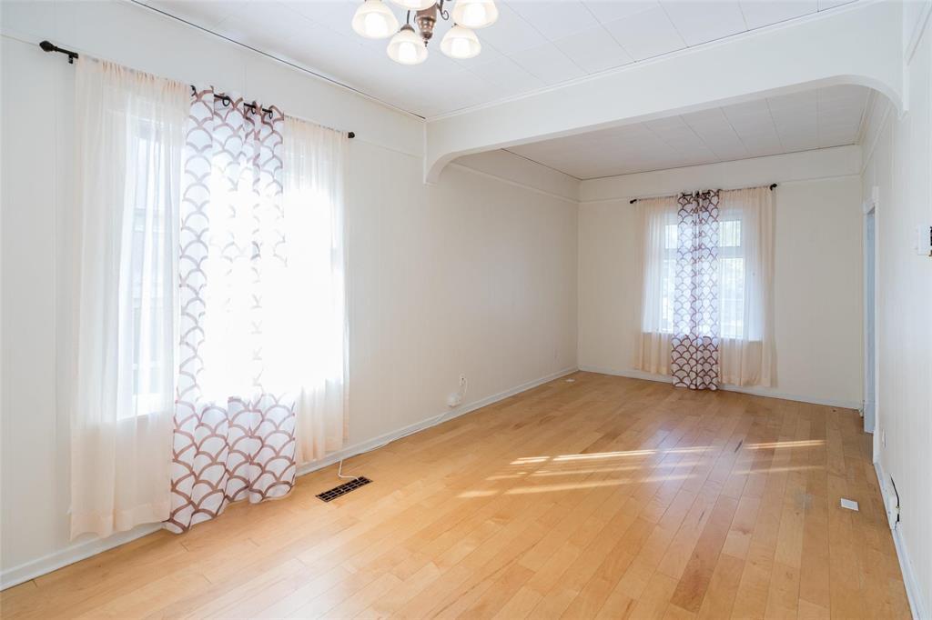 357 Simcoe Street, Winnipeg, Manitoba R3G 1W2 - Photo 12 - 202624980