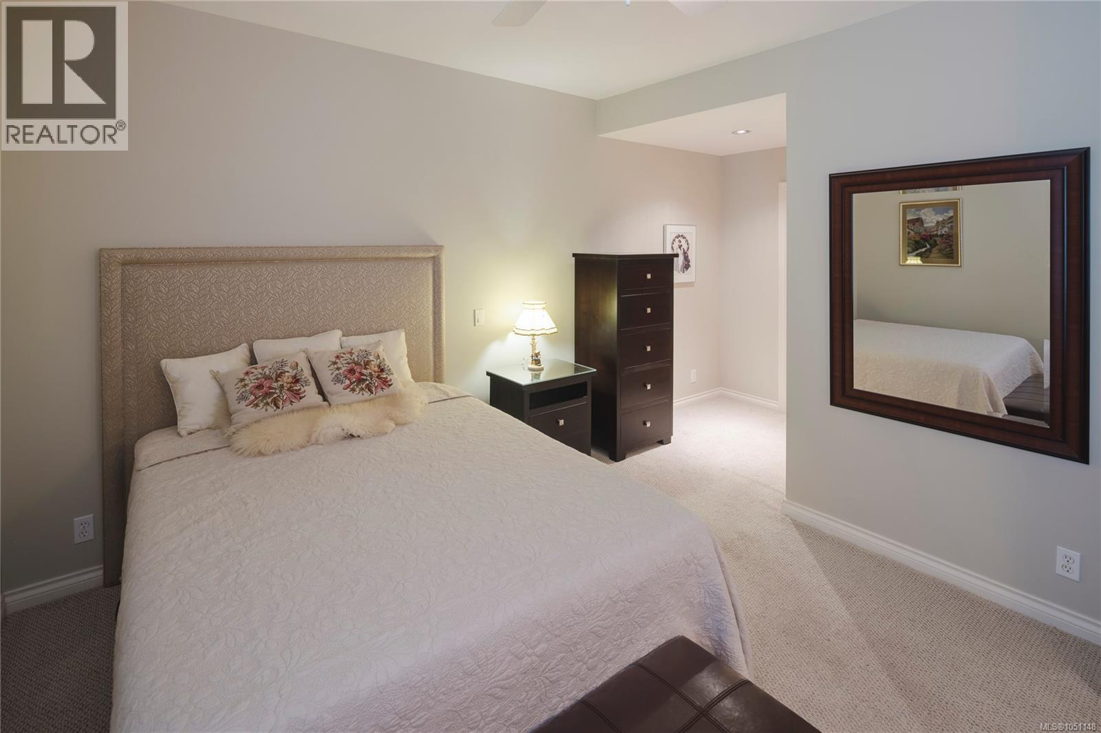 106 5329 Cordova Bay Rd