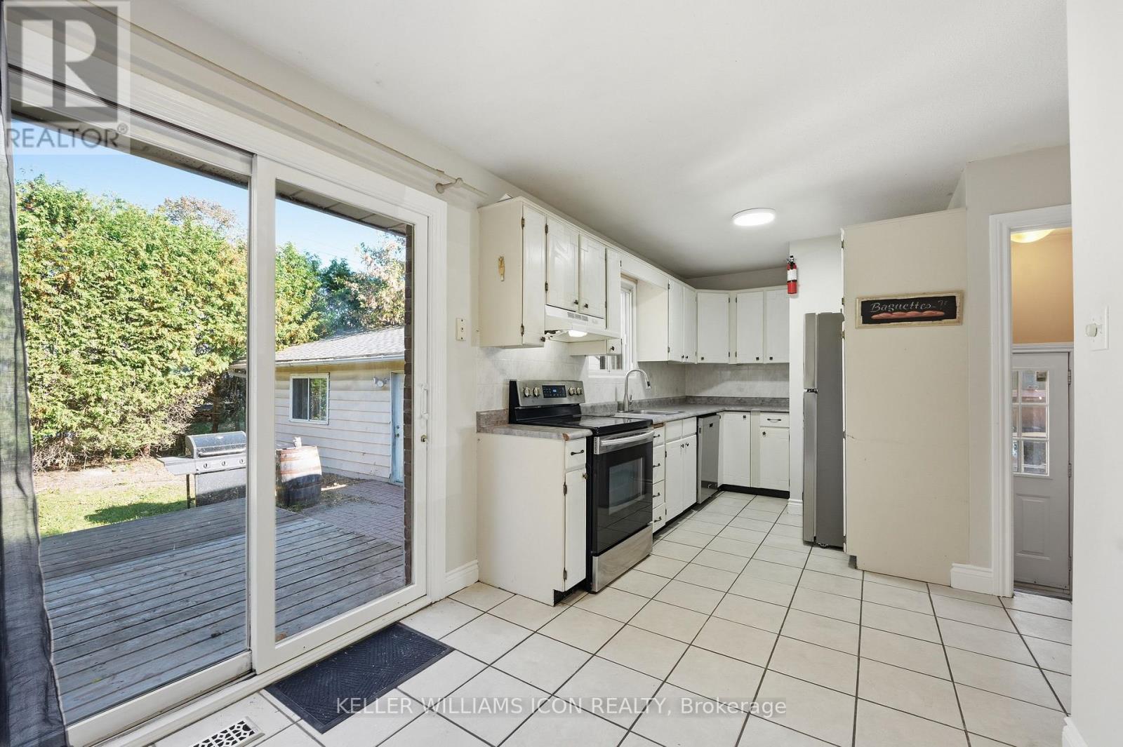 103 Harris Place, Ottawa, Ontario  K2G 2P7 - Photo 11 - X13872080