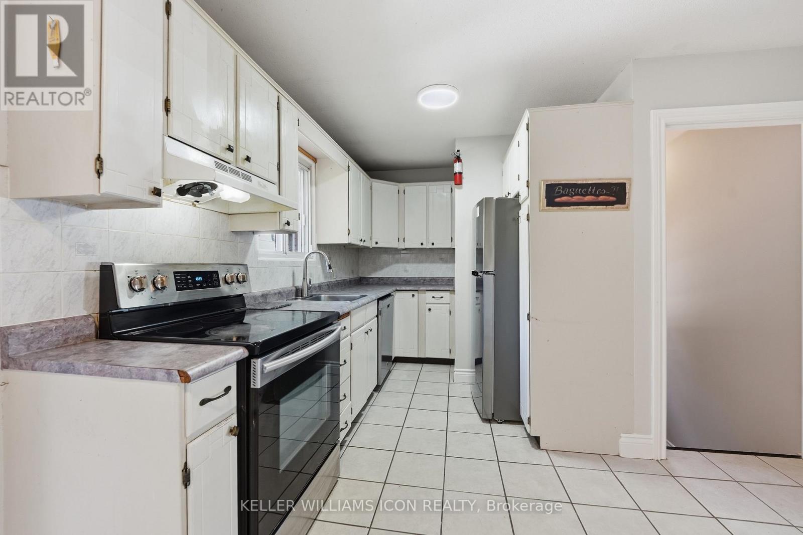 103 Harris Place, Ottawa, Ontario  K2G 2P7 - Photo 12 - X13872080