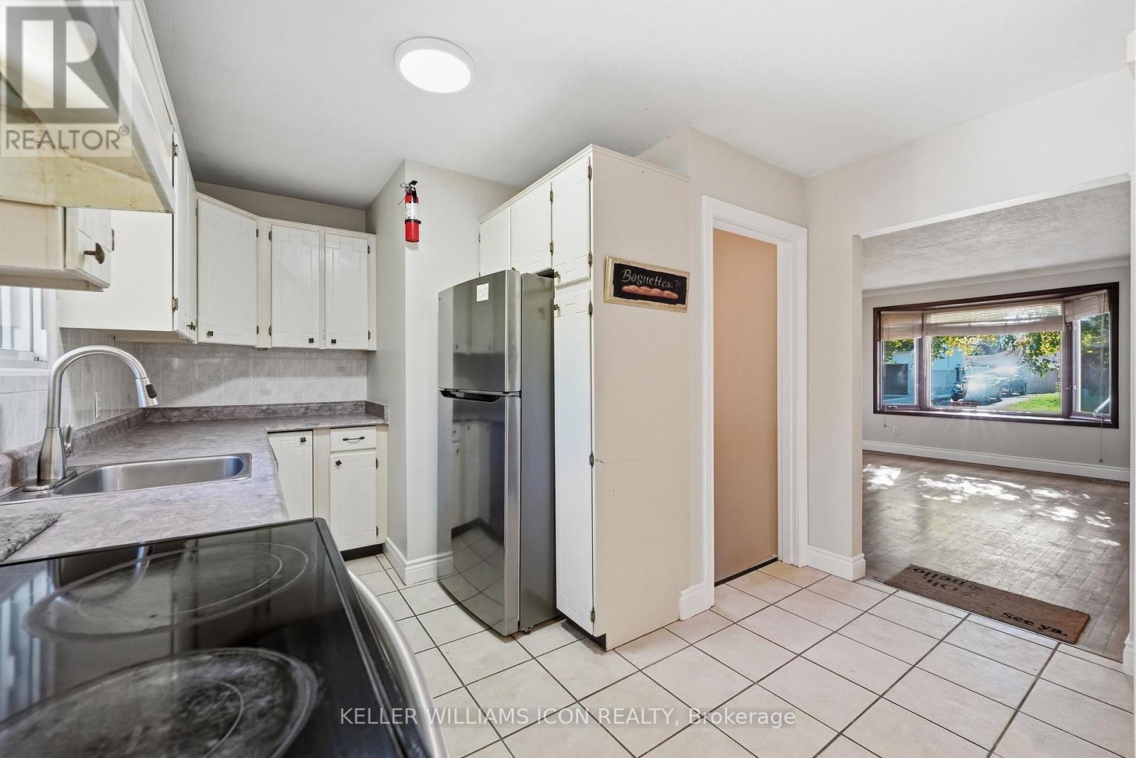 103 Harris Place, Ottawa, Ontario  K2G 2P7 - Photo 13 - X13872080