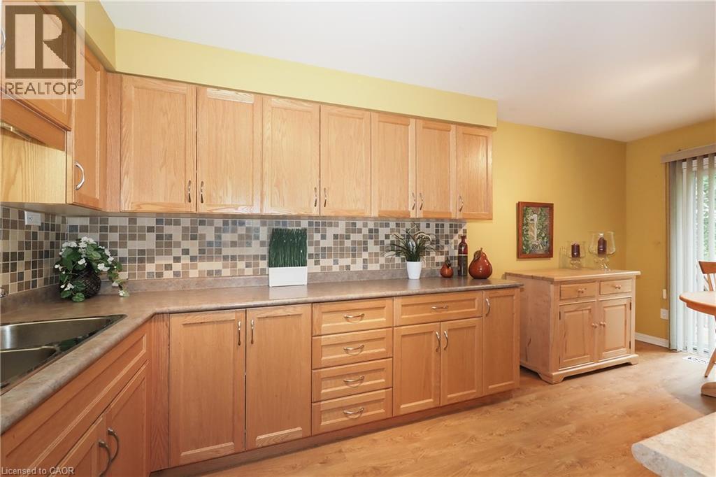 375 Holiday Inn Drive Unit# 34, Cambridge, Ontario N3C 3P6 - Photo 18 - 40863011