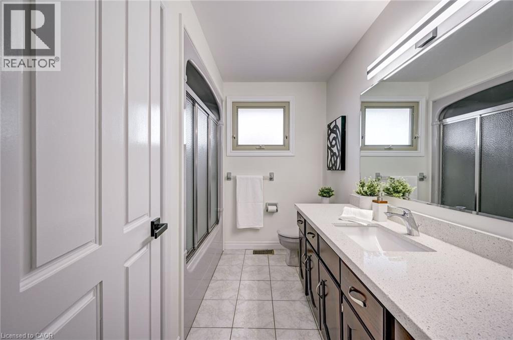 29 Napoleon Drive, Stoney Creek, Ontario  L8E 4Y7 - Photo 21 - 40869094
