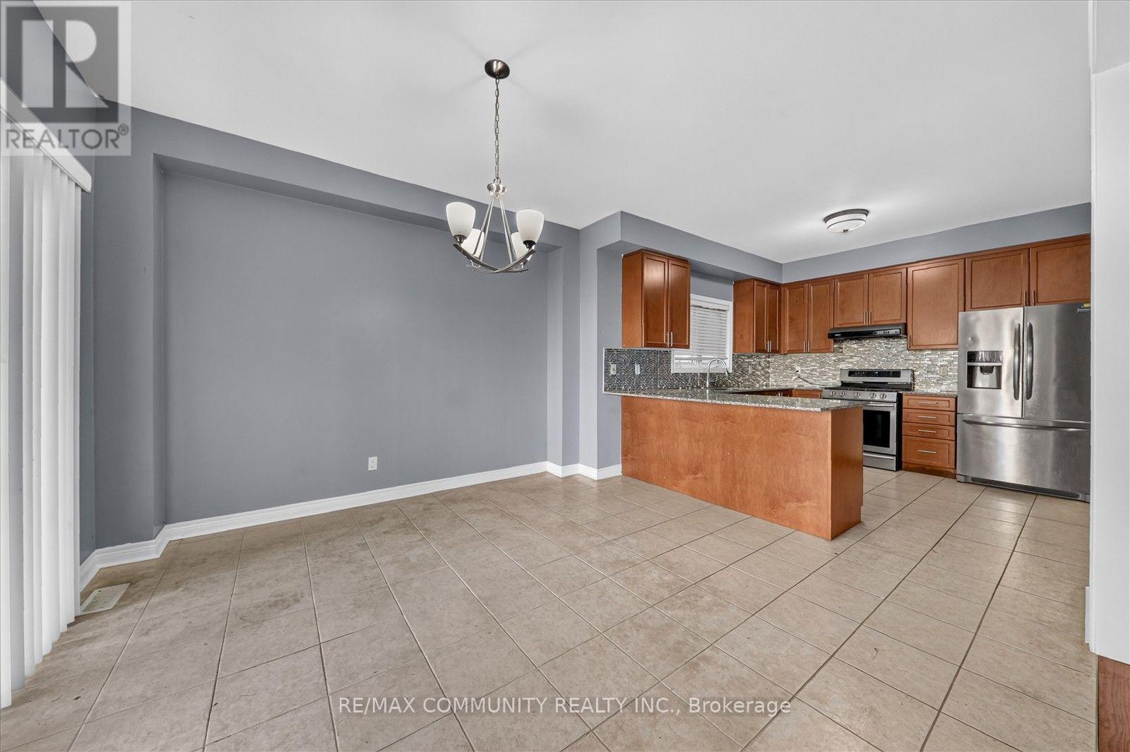 Main - 1550 Bruny Avenue, Pickering (Duffin Heights), Ontario  L1X 0C5 - Photo 12 - E13872138