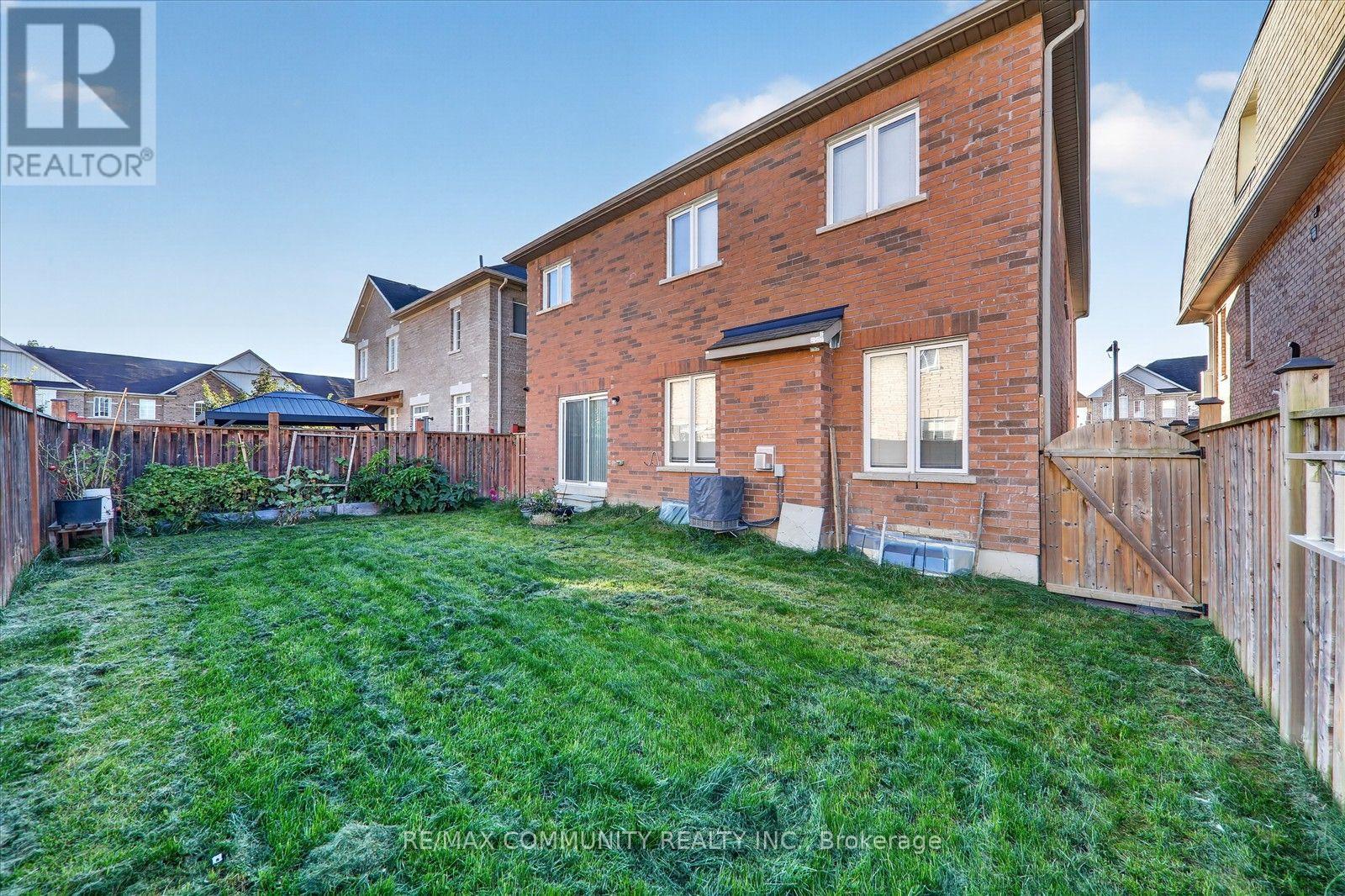 Main - 1550 Bruny Avenue, Pickering (Duffin Heights), Ontario  L1X 0C5 - Photo 40 - E13872138