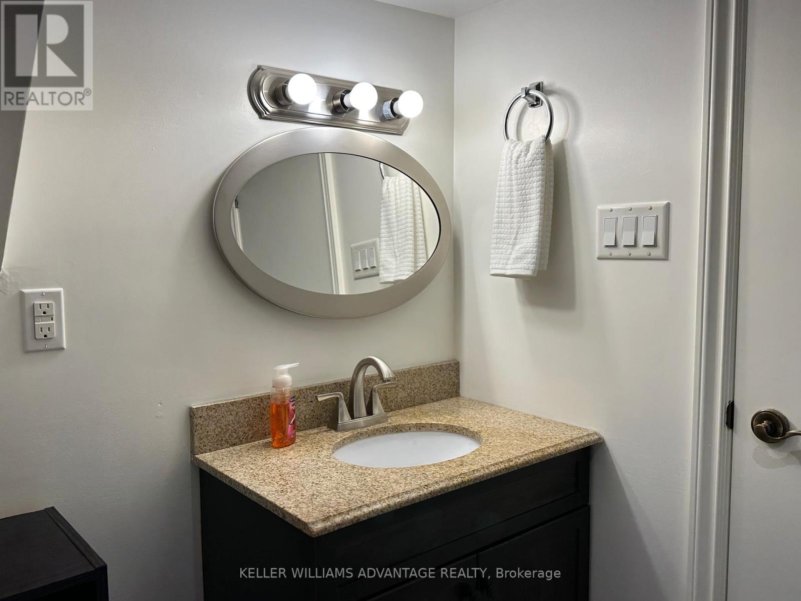 LOWER - 256 WOODBINE AVENUE