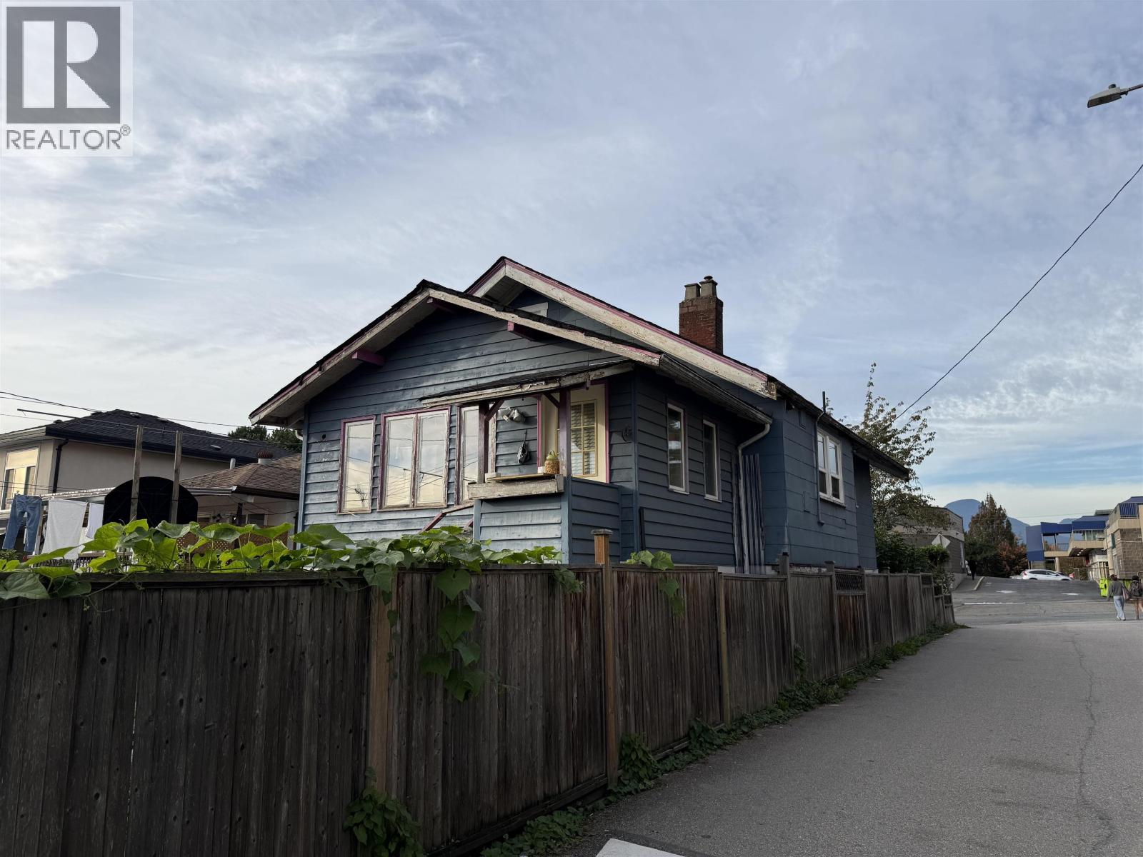 2878 E 2nd Avenue, Vancouver, British Columbia  V5M 1E3 - Photo 5 - R3173278