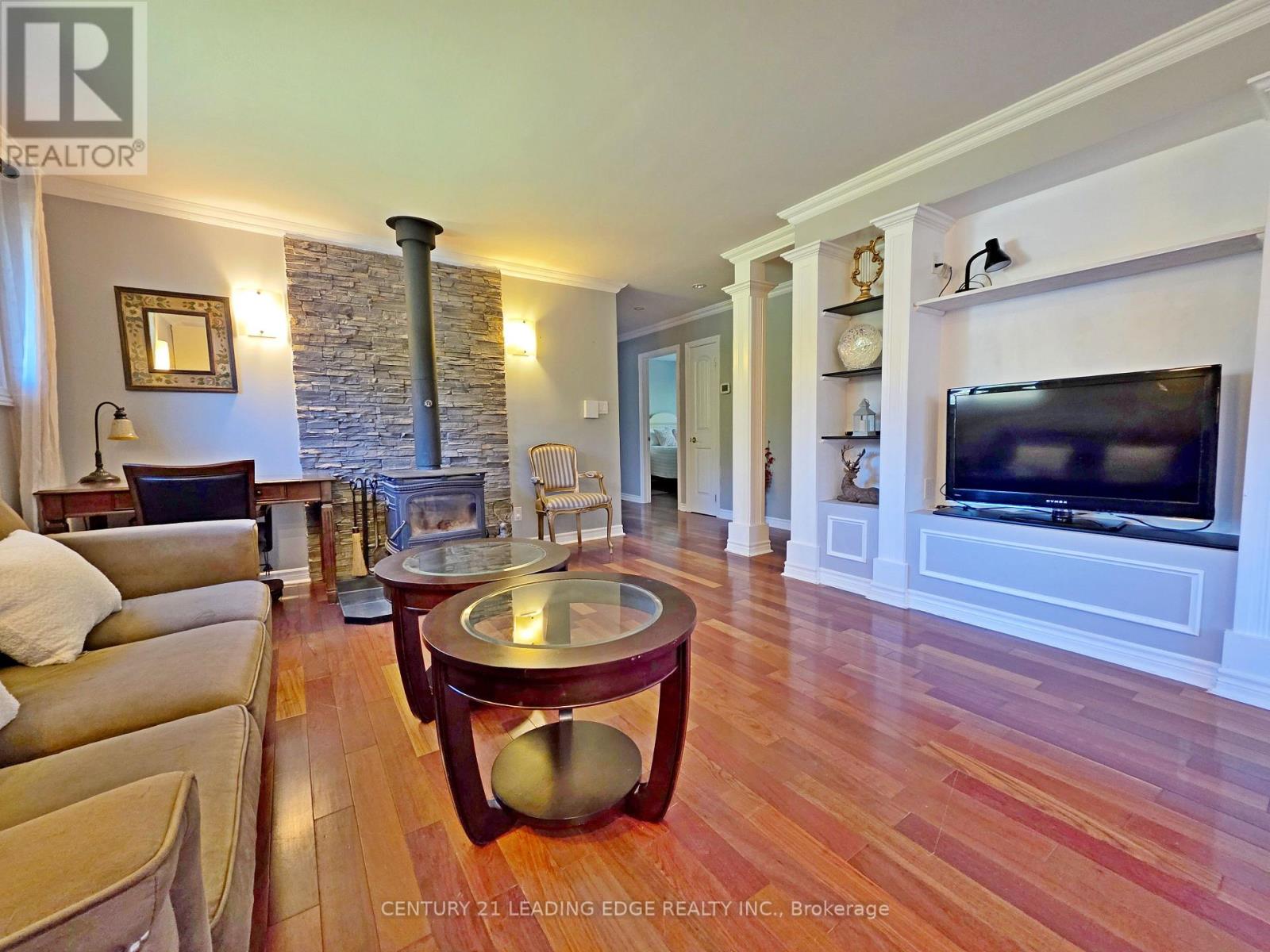 11 Brule Lakeway, Georgina, Ontario  L0E 1L0 - Photo 7 - N13872184